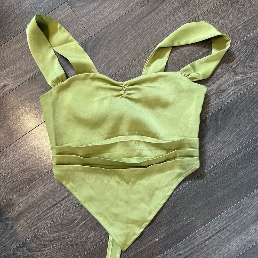 White fox Boutique Tie back Top